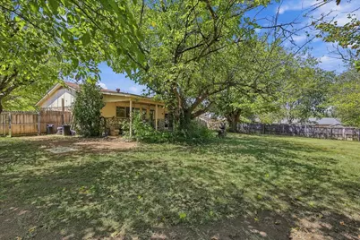 200 Quail Creek Drive, Crowley, TX 76036 - Photo 13