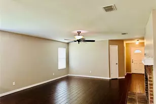 8021 Stowe Springs Ln, Arlington, TX 76002 - Photo 3