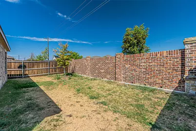 14037 Earlham Street, Pilot Point, TX 76258 - Photo 27