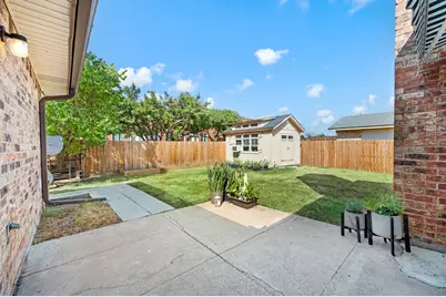 1905 Castille Drive, Carrollton, TX 75007 - Photo 31