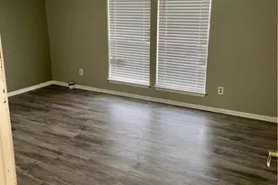9820 Smokefeather Ln, Dallas, TX 75243 - Photo 9
