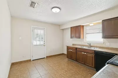8913 Wilbur Street, White Settlement, TX 76108 - Photo 9