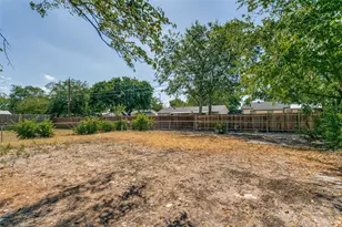 2812 E 15th St, Plano, TX 75074 - Photo 23