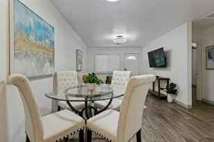 403 E Franklin St, Grapevine, TX 76051 - Photo 11