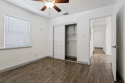 403 E Franklin Street #A, Grapevine, TX 76051 - Photo 17