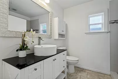 403 E Franklin Street #A, Grapevine, TX 76051 - Photo 15