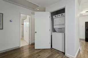 403 E Franklin St, Grapevine, TX 76051 - Photo 13