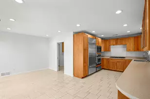 4452 Hockaday Dr, Dallas, TX 75229 - Photo 9