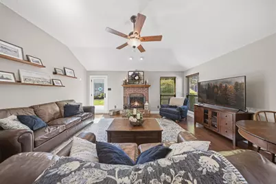1120 Regal Drive, Garland, TX 75040 - Photo 13