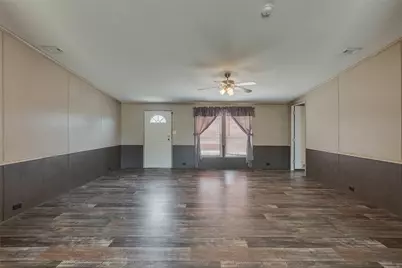 181 Sondra Lin Boulevard, Decatur, TX 76234 - Photo 3
