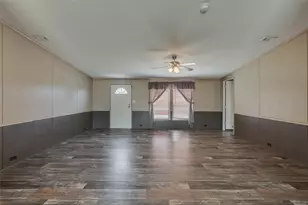 181 Sondra Lin Blvd, Decatur, TX 76234 - Photo 3
