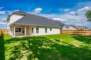 2204 Salina Cir, Granbury, TX 76048 - Photo 33