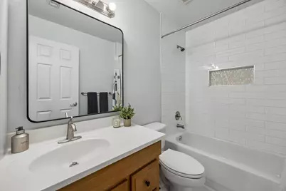 630 W Neely Street, Dallas, TX 75208 - Photo 17