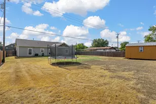 505 David Davis Dr, McGregor, TX 76657 - Photo 25