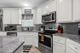 505 David Davis Dr, McGregor, TX 76657 - Photo 7
