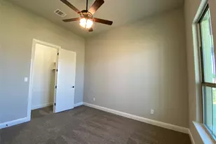 592 Lydia Ln, Granbury, TX 76049 - Photo 27