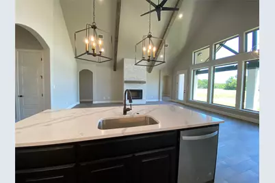 592 Lydia Lane, Granbury, TX 76049 - Photo 9