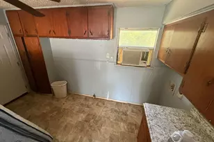 1055 W Star St, Denison, TX 75020 - Photo 9