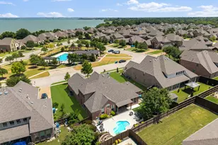 9902 Clubhouse Cir, Rowlett, TX 75089 - Photo 33