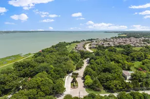 9902 Clubhouse Cir, Rowlett, TX 75089 - Photo 29