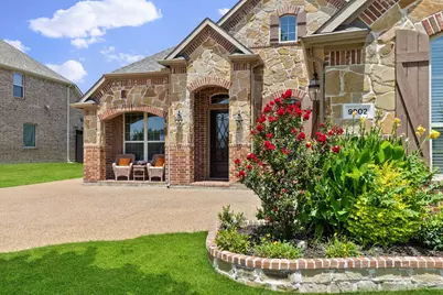 9902 Clubhouse Circle, Rowlett, TX 75089 - Photo 3