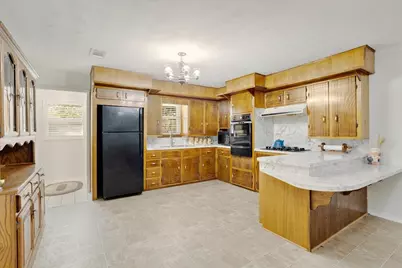 515 E Day Street, Denison, TX 75021 - Photo 5