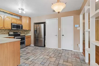 2108 Pearl Lane, Irving, TX 75060 - Photo 7