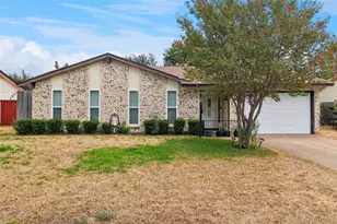 2108 Pearl Ln, Irving, TX 75060 - Photo 1