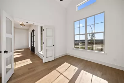 708 Burr Oak Lane, Weatherford, TX 76085 - Photo 5
