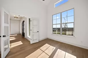 708 Burr Oak Ln, Weatherford, TX 76085 - Photo 5