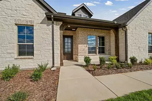 180 Aurora Ave, Valley View, TX 76272 - Photo 5