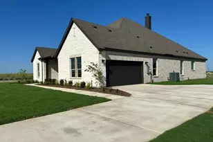 180 Aurora Ave, Valley View, TX 76272 - Photo 3