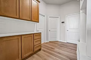 180 Aurora Ave, Valley View, TX 76272 - Photo 9