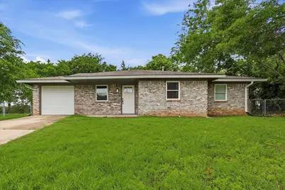 1701 Aster Street, Gainesville, TX 76240 - Photo 13
