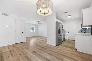 1701 Aster St, Gainesville, TX 76240 - Photo 3