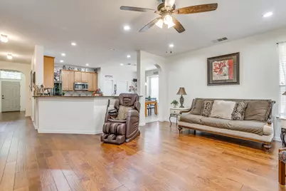 916 Sequoia Way, Saginaw, TX 76131 - Photo 5