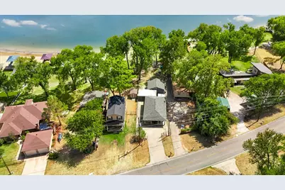 1231 E Lake Drive, Weatherford, TX 76087 - Photo 37