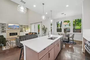 2403 Obenchain St, Dallas, TX 75212 - Photo 9