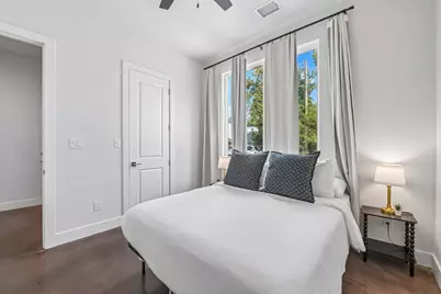 2403 Obenchain Street, Dallas, TX 75212 - Photo 17