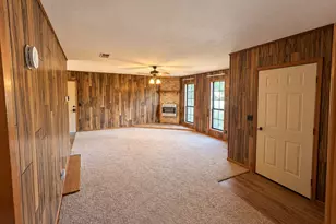 225 Elizabeth Ln, Blossom, TX 75416 - Photo 3