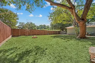 12450 Wood Manor Cir, Farmers Branch, TX 75234 - Photo 23
