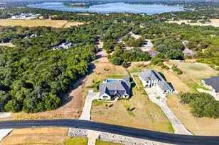 133 Helton Dr, Granbury, TX 76049 - Photo 39