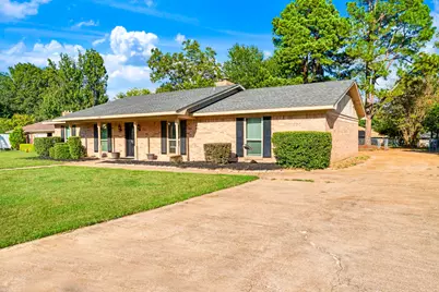 370 32nd Street NE, Paris, TX 75460 - Photo 1