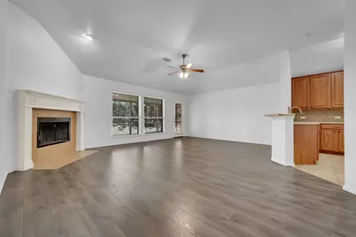 2309 Trickling Creek Drive, Garland, TX 75041 - Photo 5