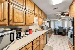932 Clear View, Bedford, TX 76021 - Photo 13