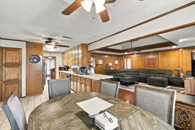 932 Clear View, Bedford, TX 76021 - Photo 9