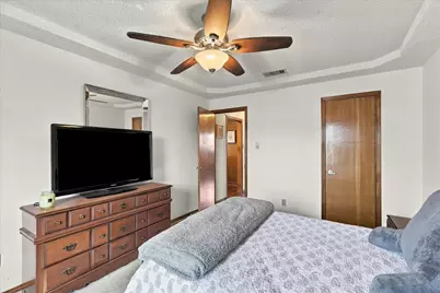 932 Clear View, Bedford, TX 76021 - Photo 25
