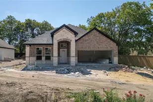 511 Armstrong Dr, Garland, TX 75040 - Photo 1