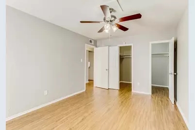 2200 W Lowden Street #13, Fort Worth, TX 76110 - Photo 9