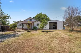 205 Davis Ranch Rd, Alvarado, TX 76009 - Photo 1